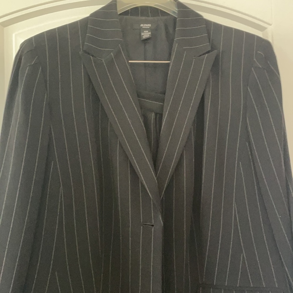Alfani Woman 16W Black or Dark Navy Striped Pant Suit